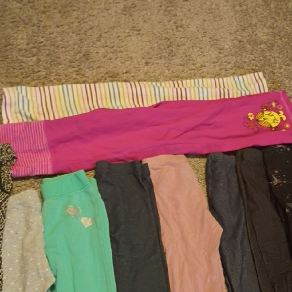 Girls Small Leggings and Rompers - Picture 7 of 7